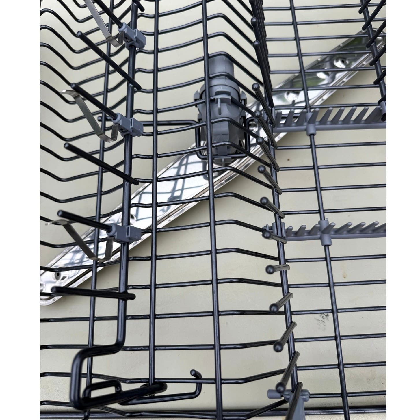 ASKO Dishwasher Upper Rack Assembly OEM DBI675THXXLS.U w/ Spray Tube - Thumbnail 11