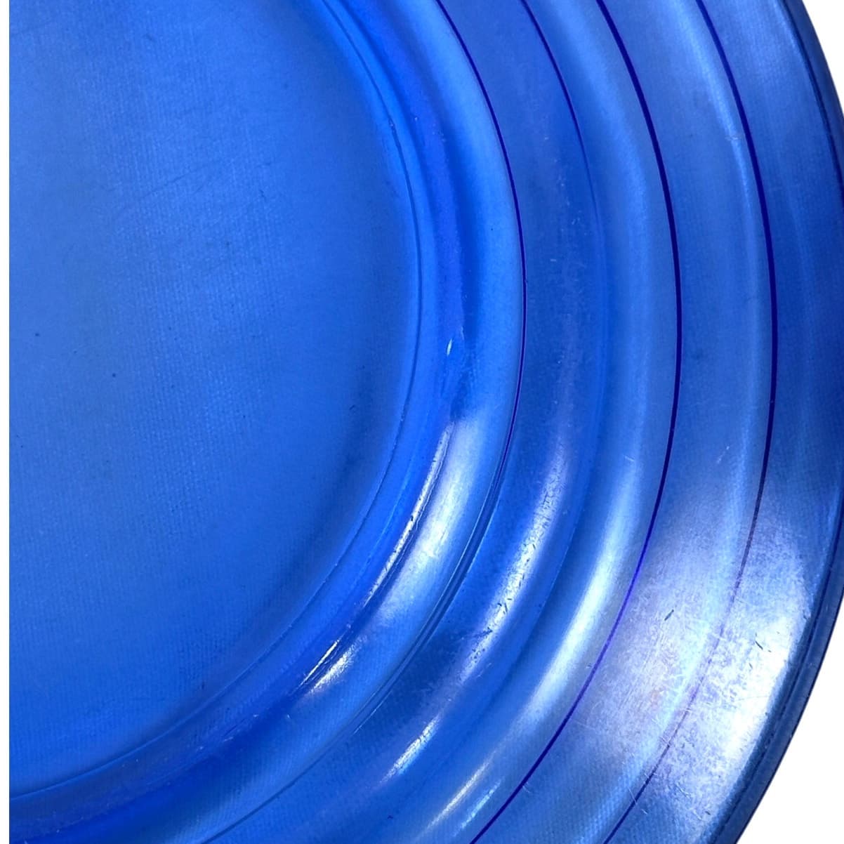Hazel Atlas Moderntone Cobalt Blue 7-PC Cup and Saucer Trio plus Dinner Plate! - Thumbnail 2