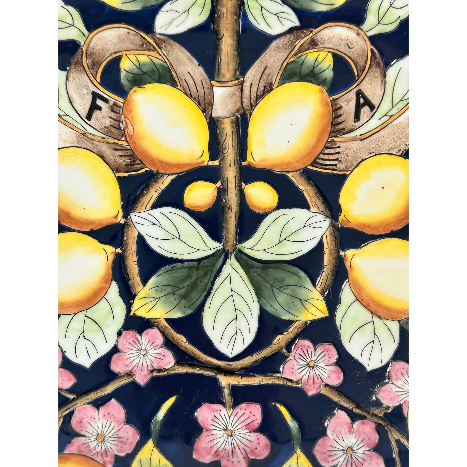 Majolica Acqua Fa Cedra Raised Relief Lemon Flower Leaves Large Platter - Thumbnail 2