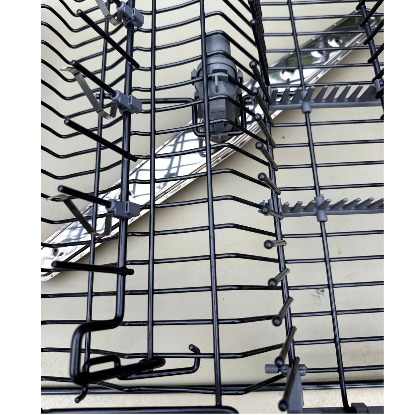ASKO Dishwasher Upper Rack Assembly OEM DBI675THXXLS.U w/ Spray Tube - Thumbnail 13