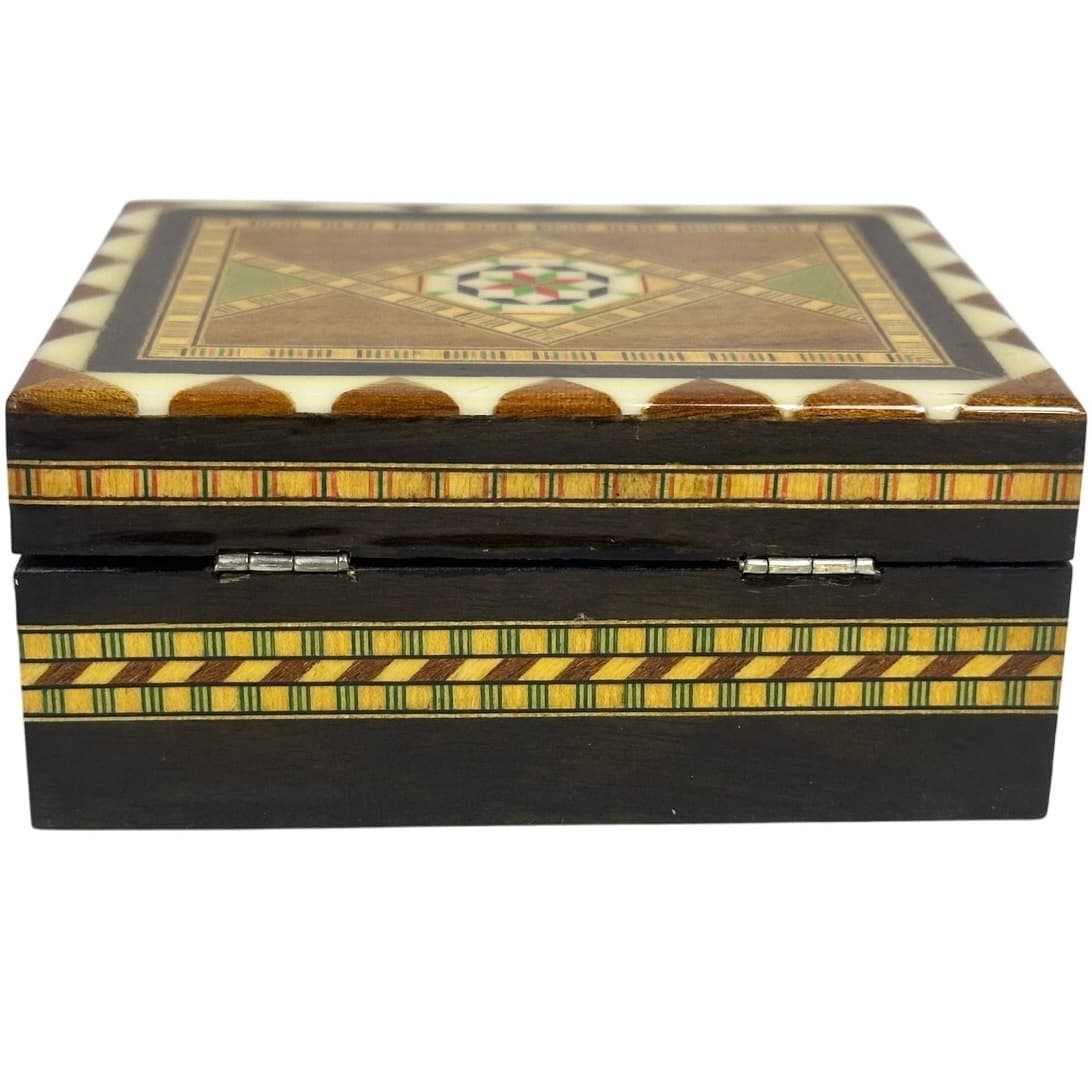 Exceptional Marquetry Inlaid Wooden Mosaic Jewelry Trinket Box 4.75 x 4 x 2 Nice - Thumbnail 3