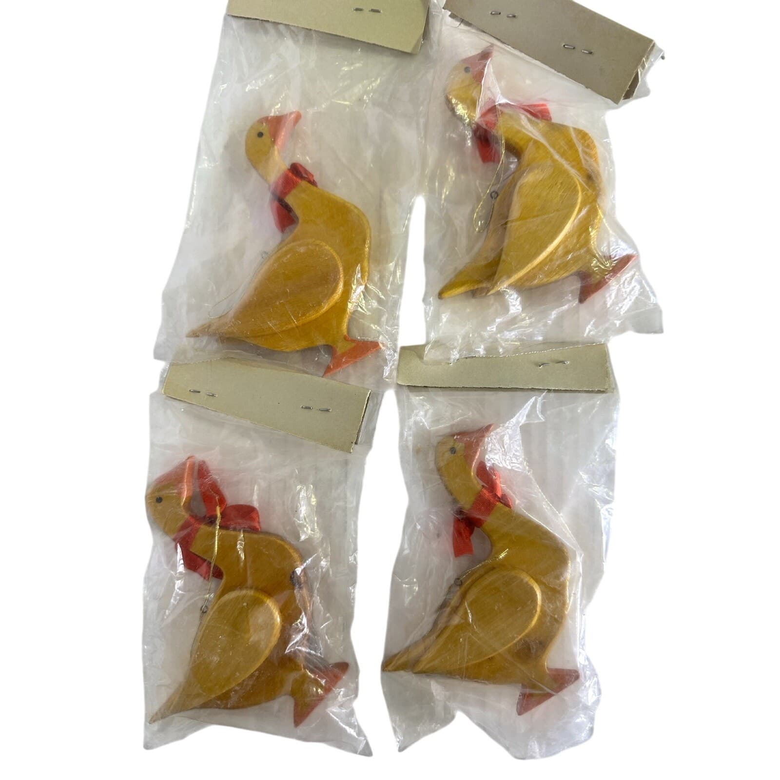 Lot of 4 Vintage Wood Geese Ornaments in Original Package NOS - Thumbnail 3