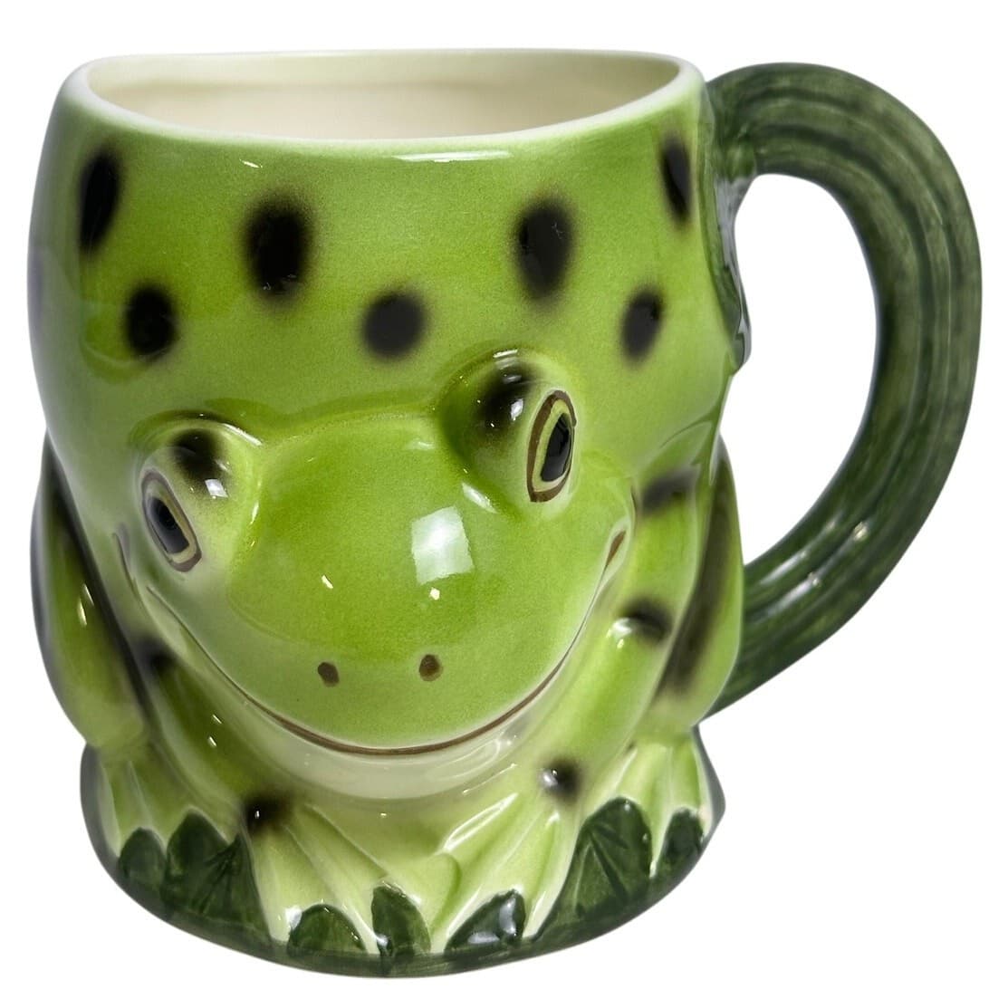 Takahashi Hand Painted Unique and Cute as Can Be Frog Plate and Mug Set-Adorable - Thumbnail 6
