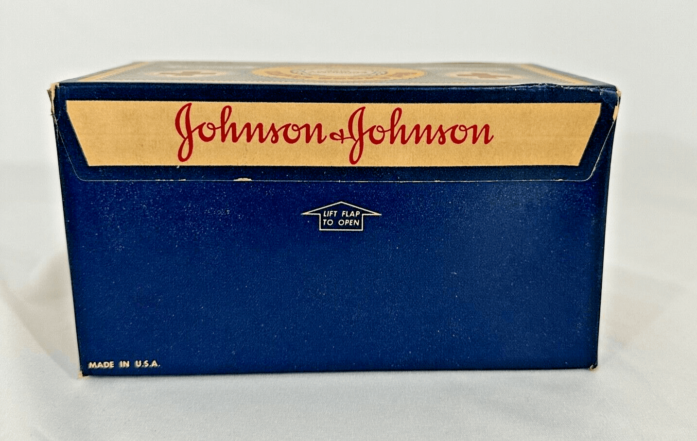 Johnson & Johnson Red Cross Cotton Balls Economy Size NOS Vintage - Thumbnail 3