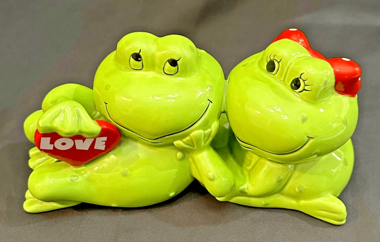 Frogs in Love Two-Sided Bank-Adorable! Vintage