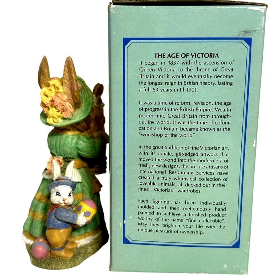 The Victorian Collection “Mother Hopper with Tom & Lilly” Easter Figurine 1994 - Thumbnail 4