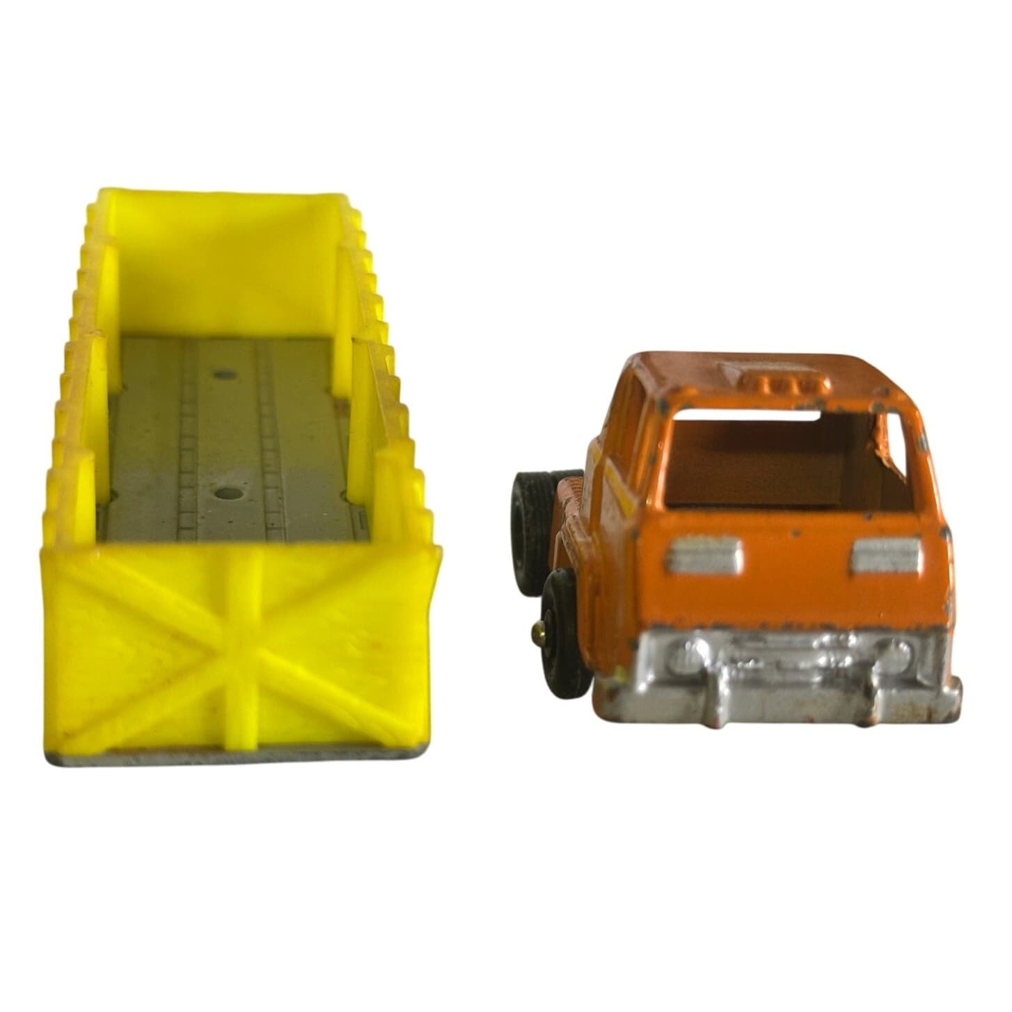 Marx Toys Cab Over Orange Truck with Yellow open Top Trailer Vintage - Thumbnail 2