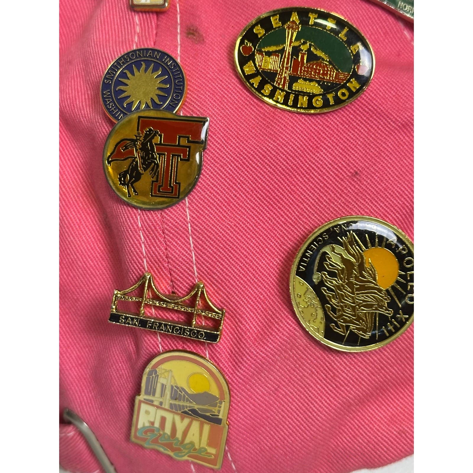 Pink Richmond VA Cap w/39 Souvenir Pins & Paul McCartney World Tour Pin - Thumbnail 11