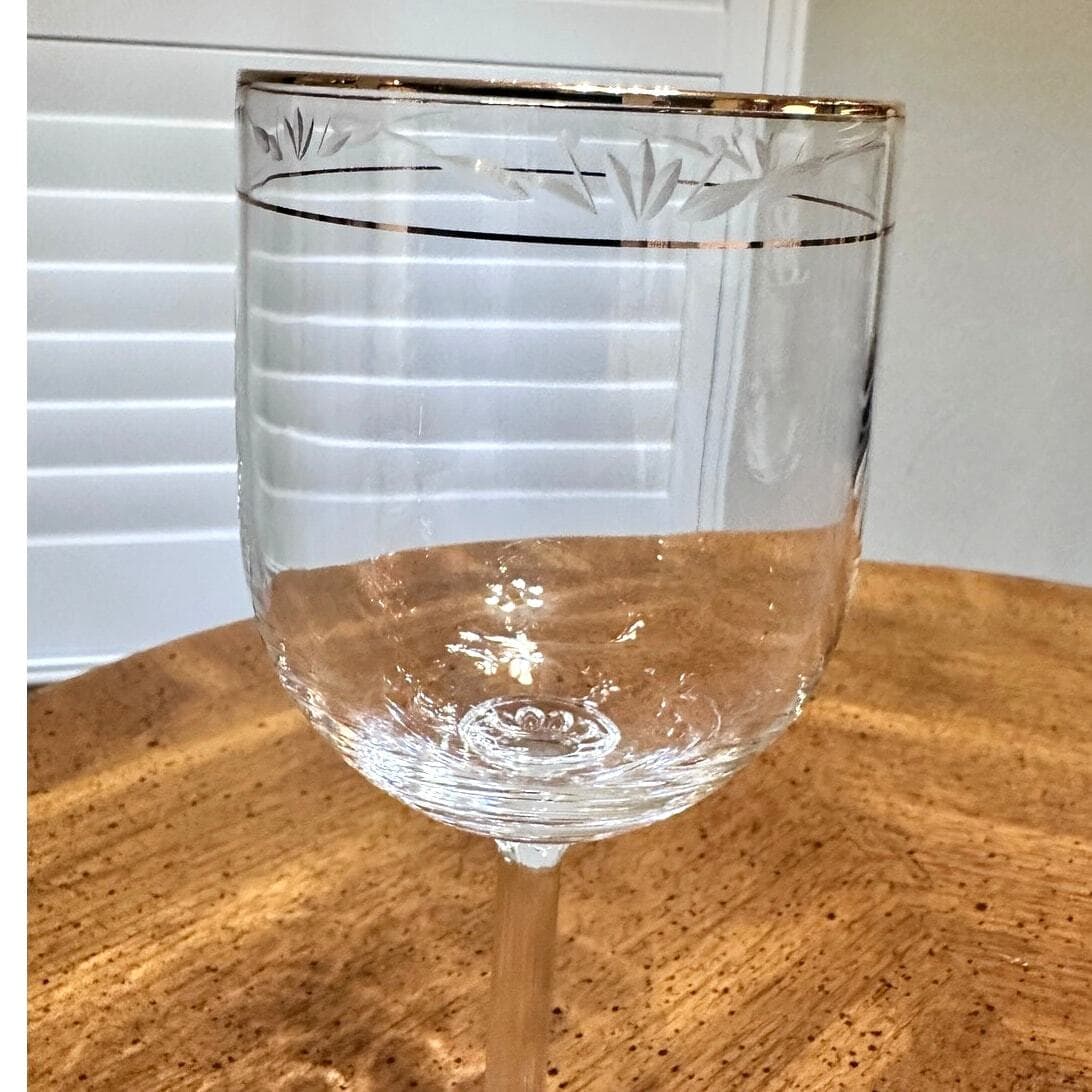 Lenox Kingston Retired Water Goblet Gold Trim-8 3/8"-Excellent! - Thumbnail 3