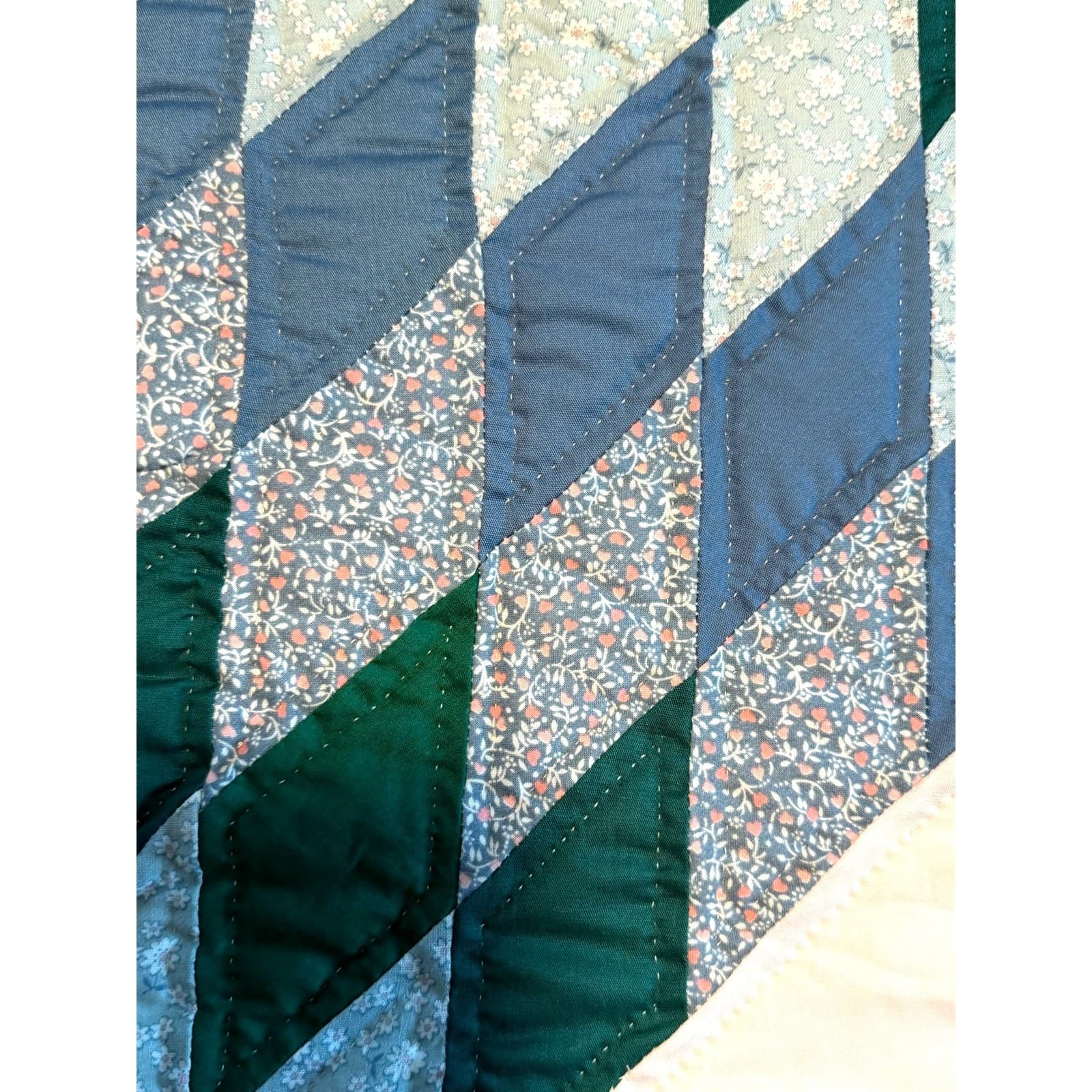 Vintage Handmade Lone Star Quilt Signed 1970 92x102 Hand Quilted Heirloom - Thumbnail 3