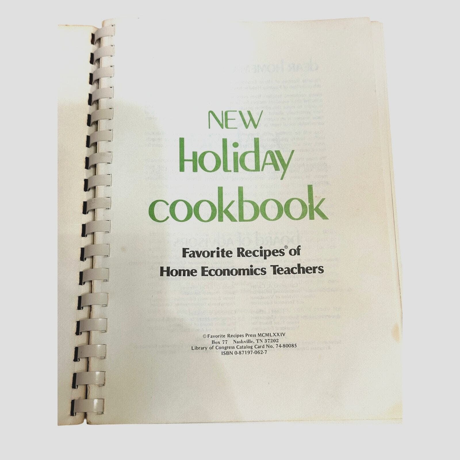 New Holiday Cookbook "Favorite Recipes of Home Economics Teachers" 1974 - Thumbnail 3