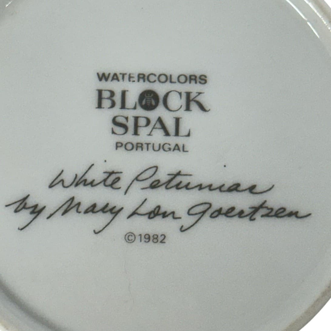Watercolors 1982 Block Spal Portugal 'White Petunias' Sugar Bowl w/Lid - Thumbnail 6