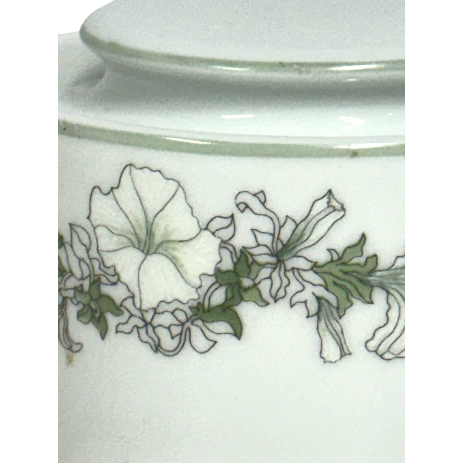 Watercolors 1982 Block Spal Portugal 'White Petunias' Sugar Bowl w/Lid - Thumbnail 2