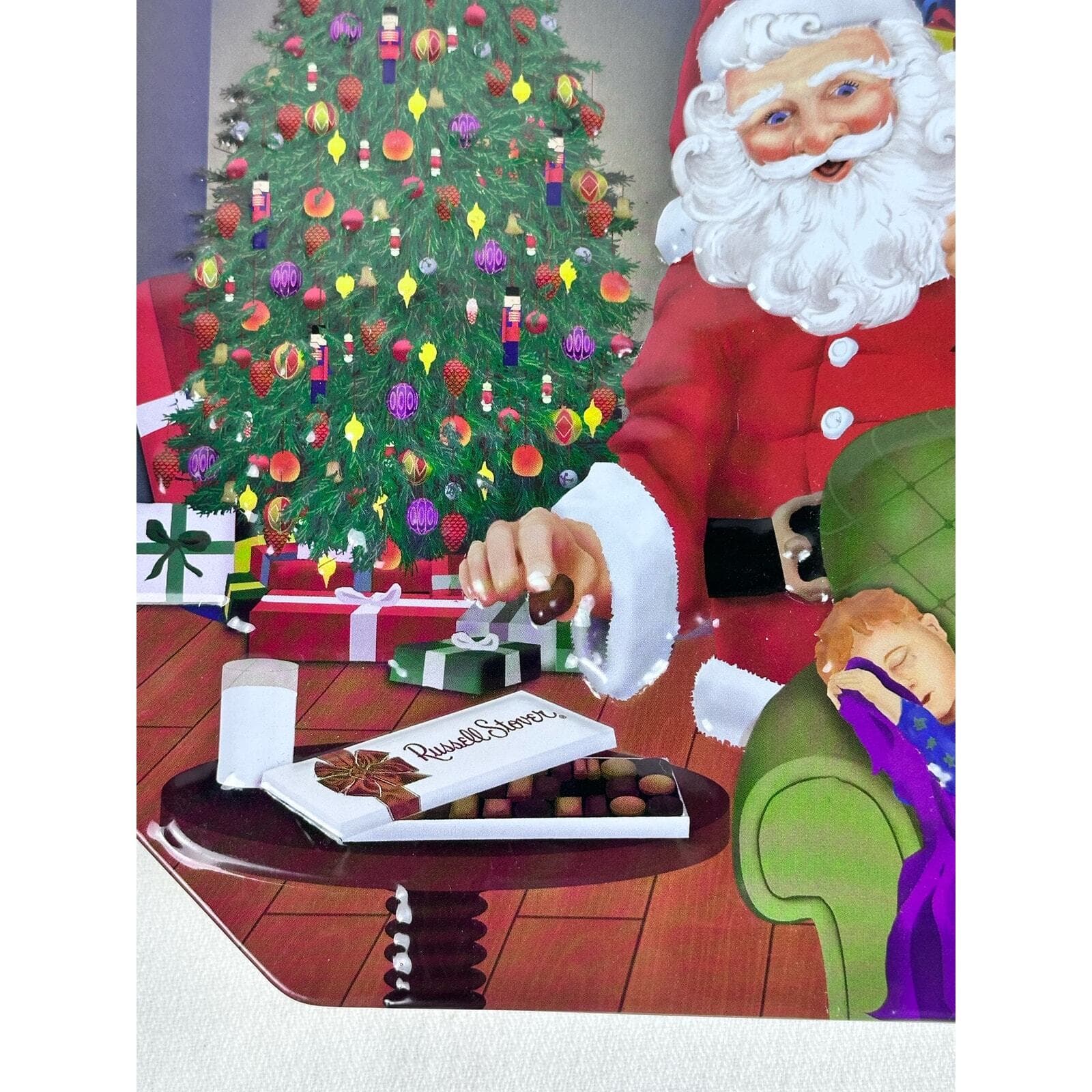 Russell Stover 2007 Hinged Embossed Christmas Tin Santa with Child in Chair! - Thumbnail 5