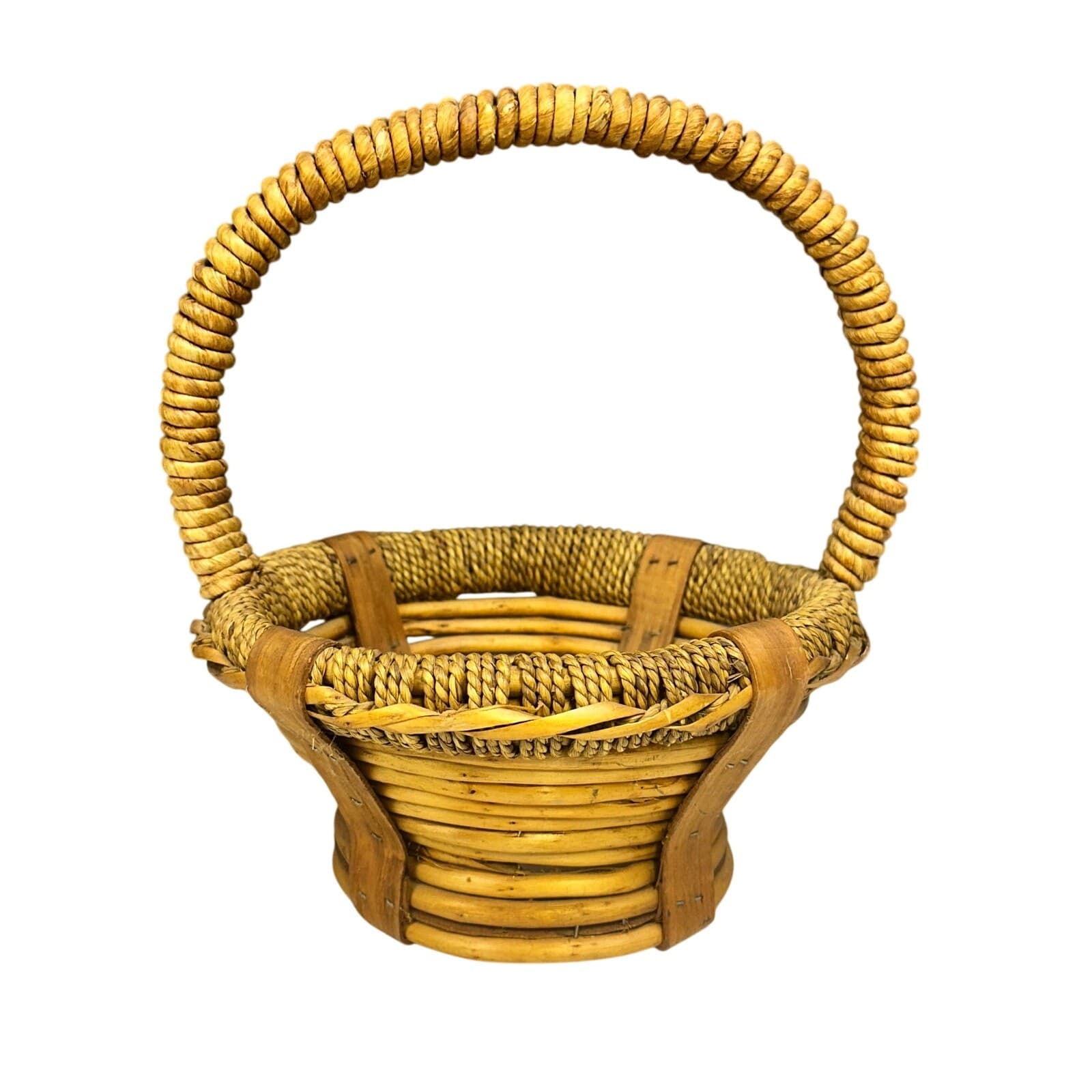 Woven Wicker Rattan Decorative Rustic Gift Basket with Handle - Thumbnail 4