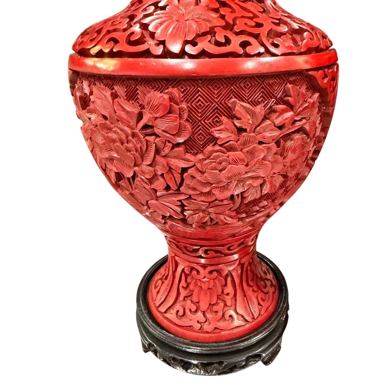 Pair of Vintage Chinese Cinnabar Lacquer Vases Beijing Forbidden City 9" Peony - Thumbnail 12