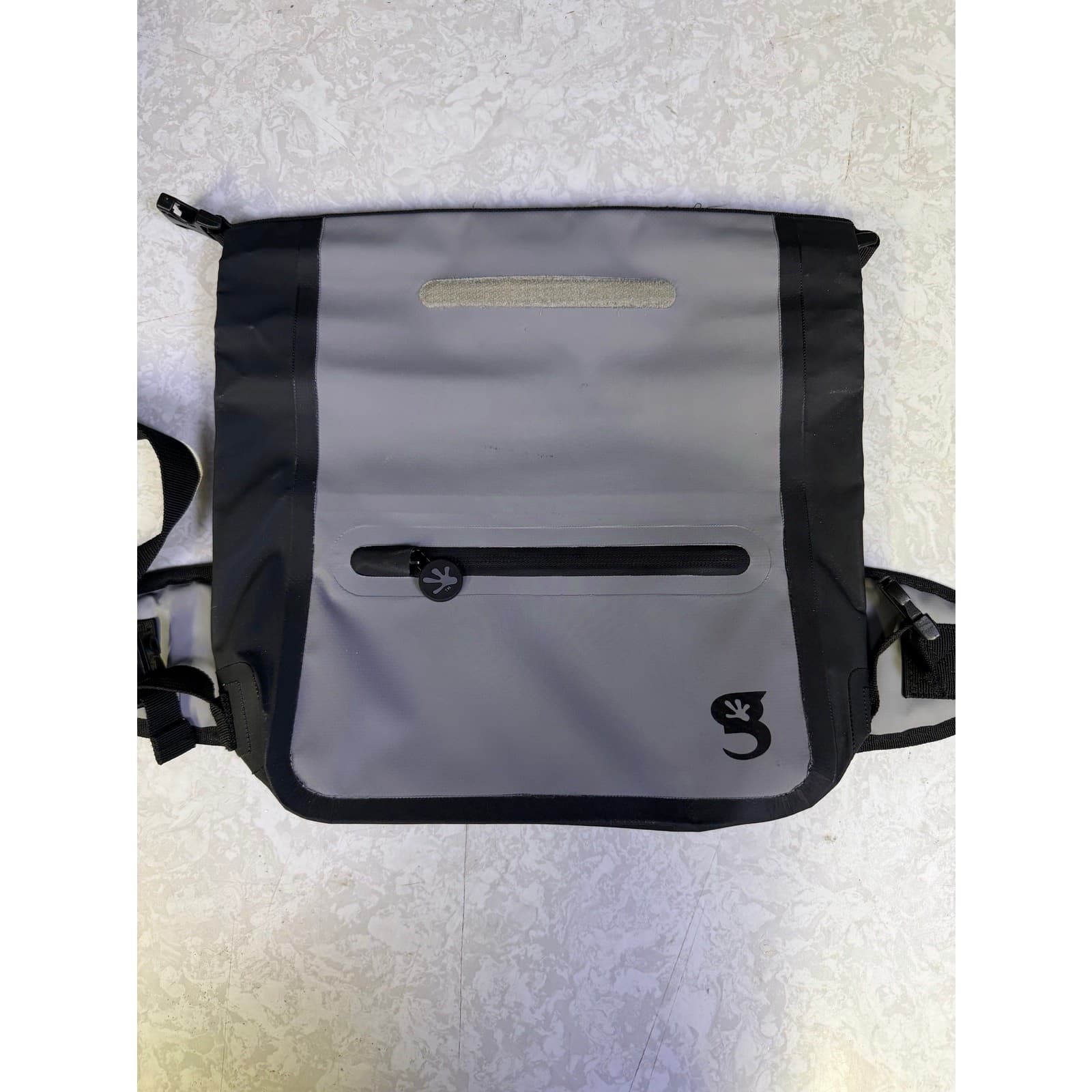 geckobrands Waterproof Tarpaulin Waist Pack Black & Gray Never Used - Thumbnail 6