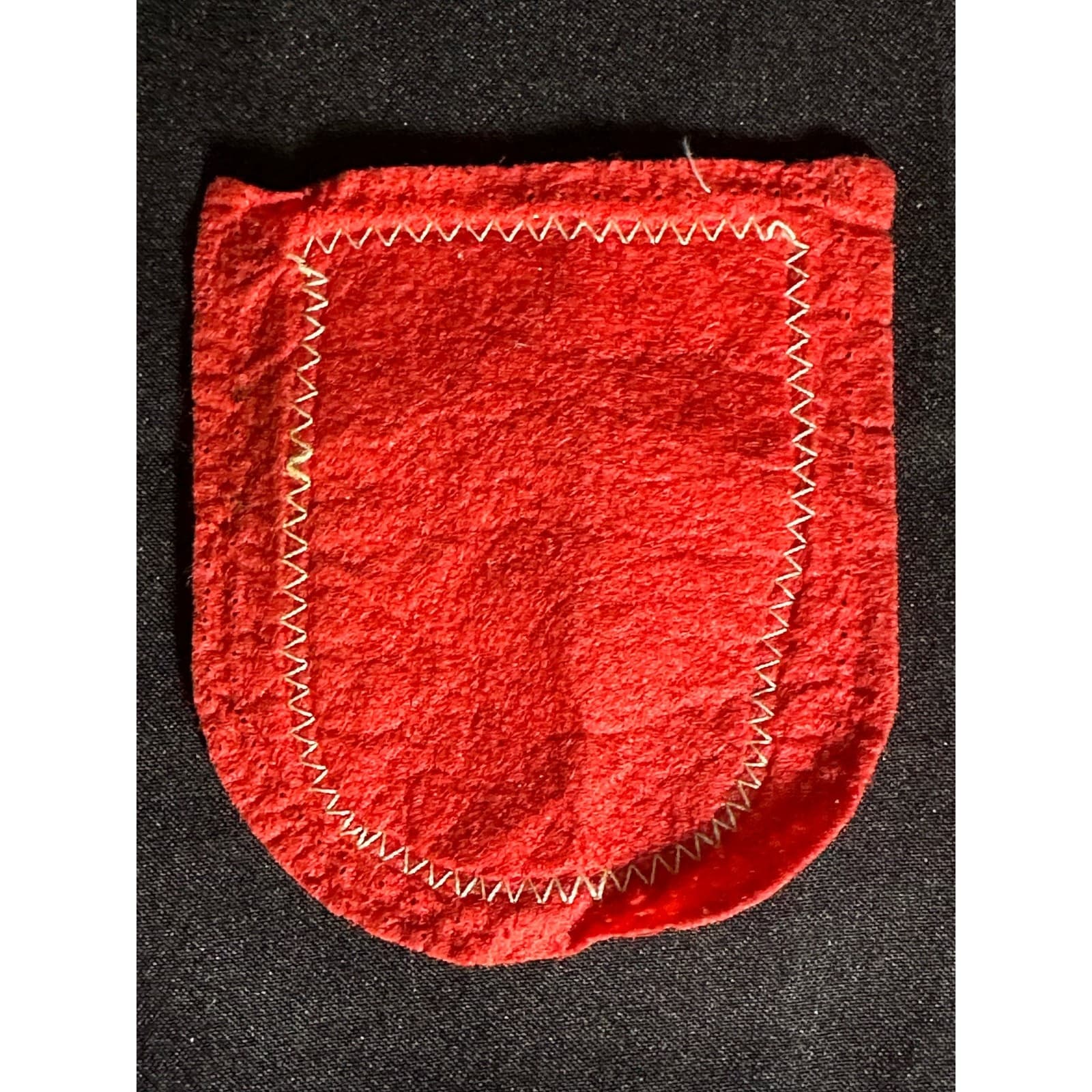 NEUSCHWANSTEIN Germany Shield Shaped 1960s Travel Souvenir Embroidered Patch - Thumbnail 3
