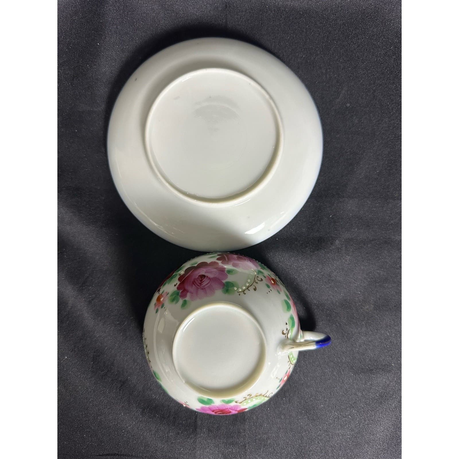Floral Rose Porcelain Teacup and Saucer Unmarked VG - Thumbnail 9