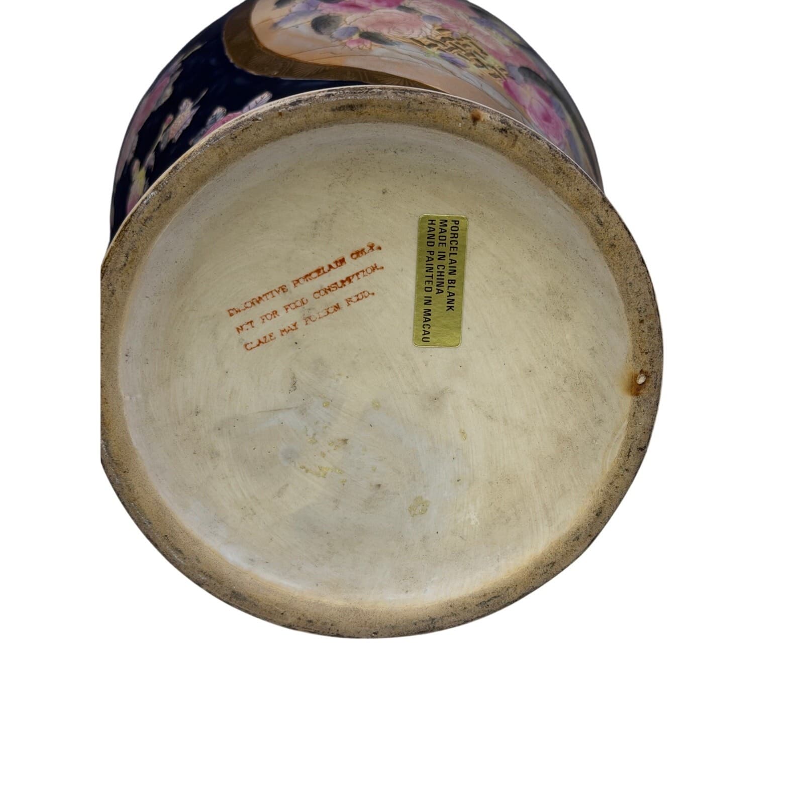 Mid-Century Macau Hand Painted Famille Rose Gold Porcelain 19" Ginger Jar Vase - Thumbnail 6