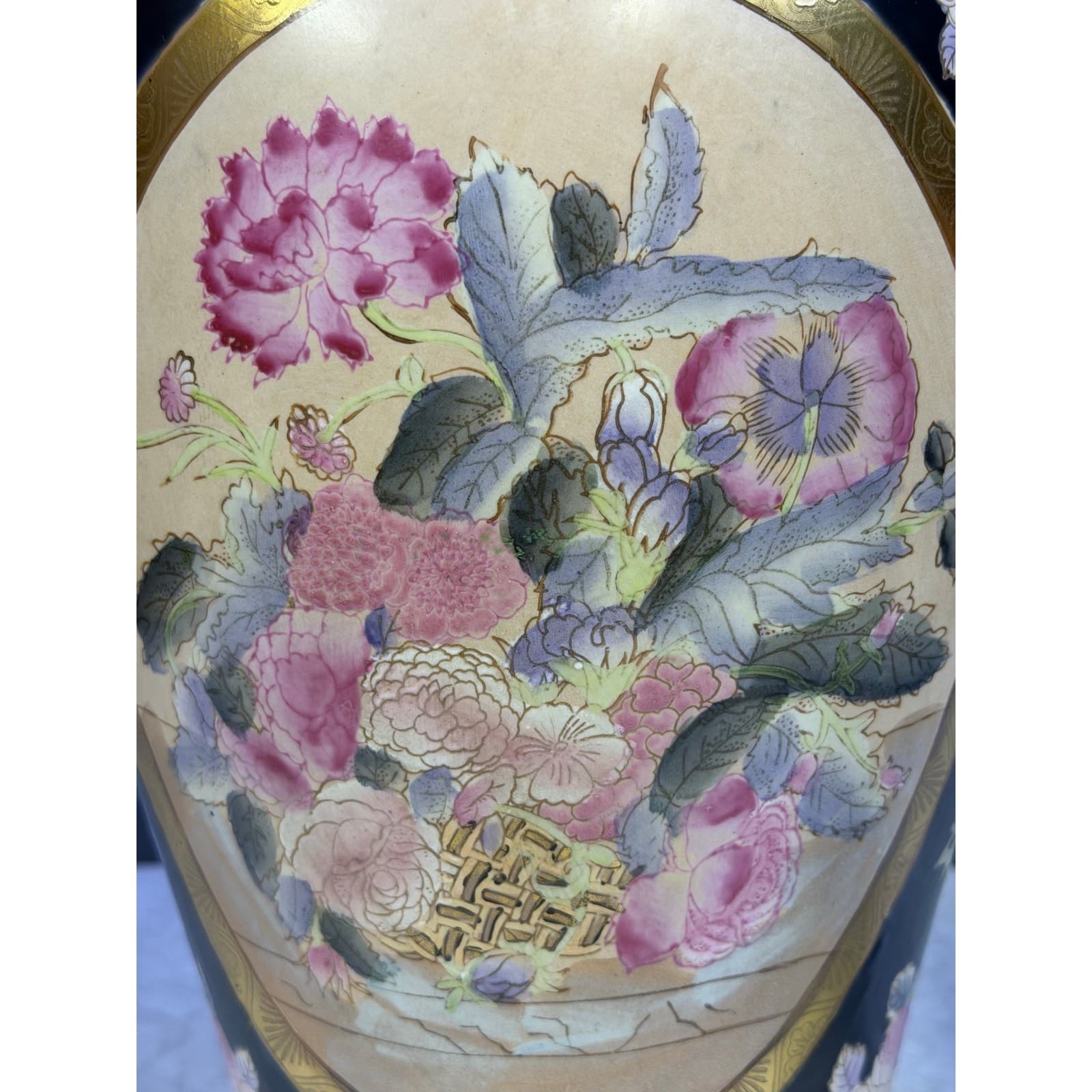 Mid-Century Macau Hand Painted Famille Rose Gold Porcelain 19" Ginger Jar Vase - Thumbnail 7