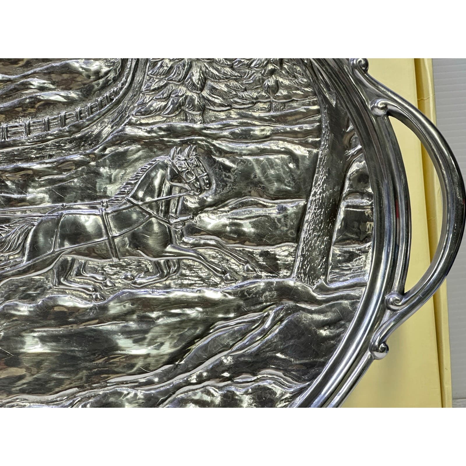 Lenox 'Winter Scene' Large Oval Holiday Serving Tray w/Handles in Original Box - Thumbnail 5