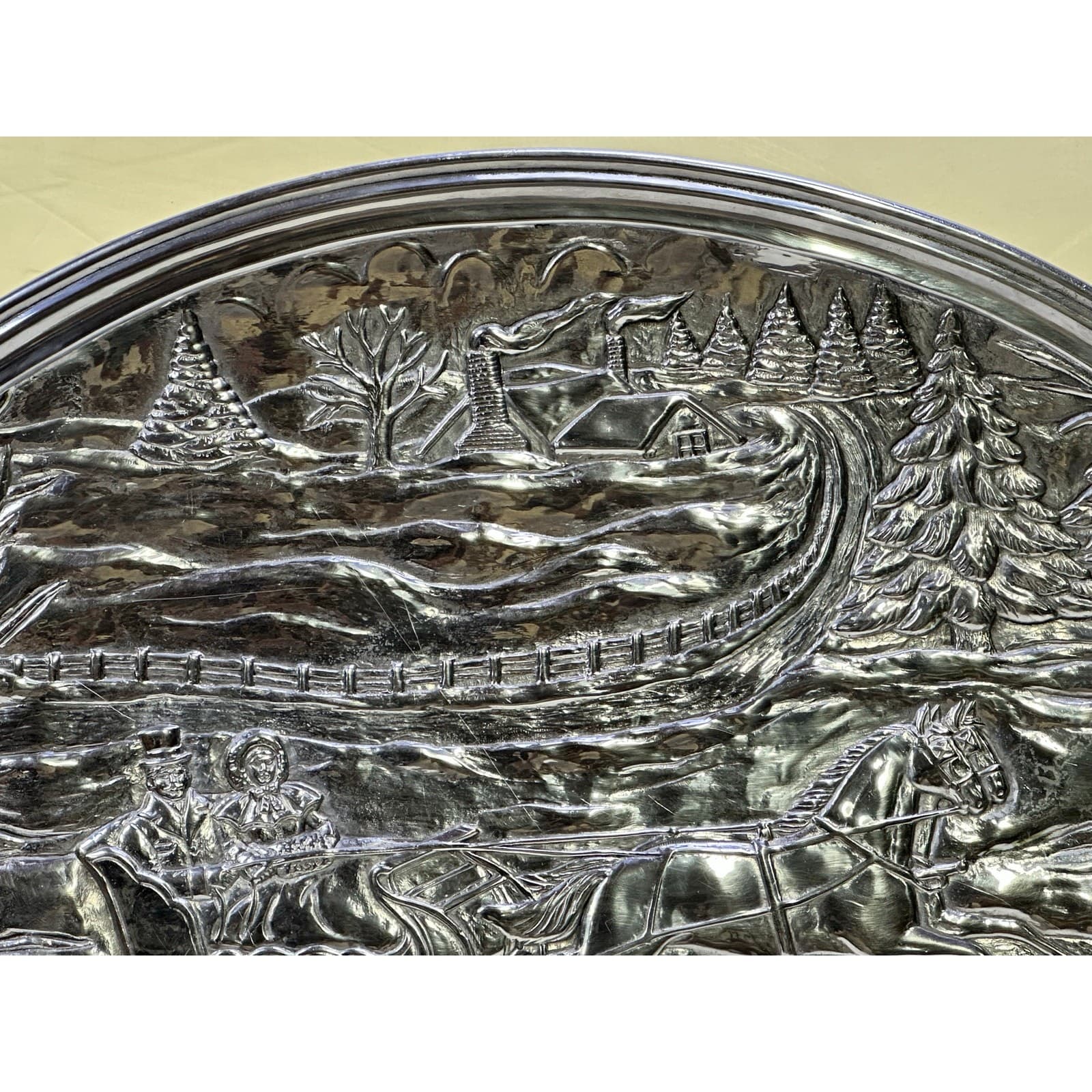 Lenox 'Winter Scene' Large Oval Holiday Serving Tray w/Handles in Original Box - Thumbnail 4