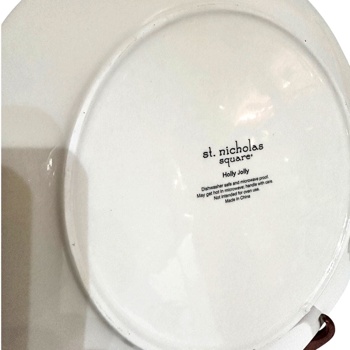 St. Nicholas Square "Holly Jolly" Embossed 11" Dinner Plate-Excellent Condition! - Thumbnail 4