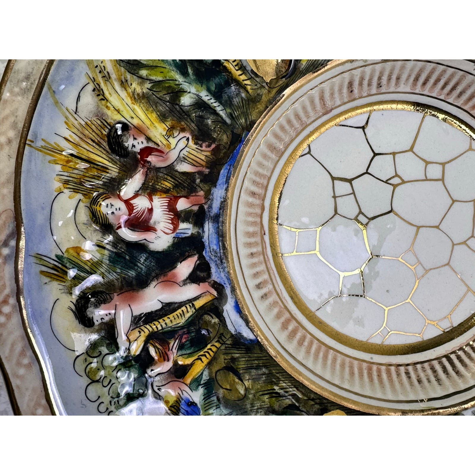 Capodimonte Italian Vintage 1950-1970 Raised Relief Porcelain 11.5" Ash Tray - Thumbnail 6