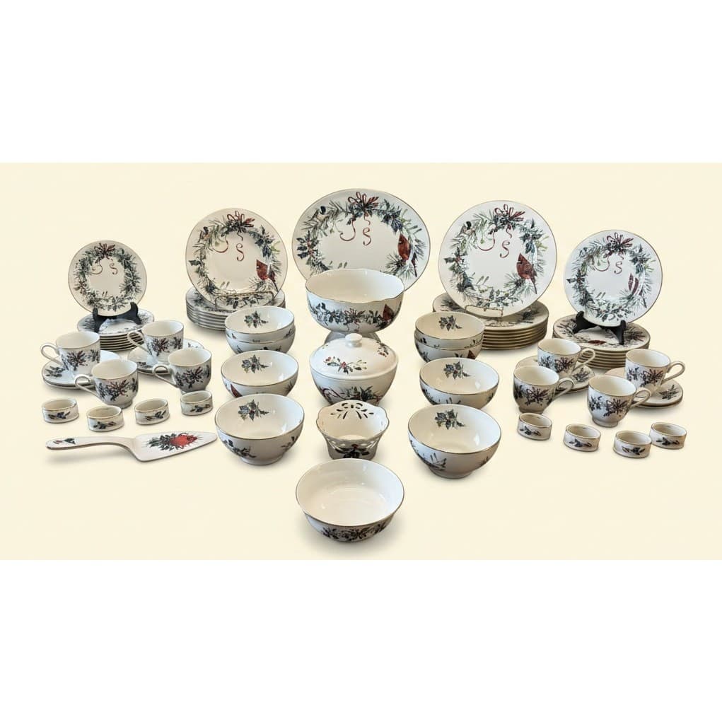 Lenox Holiday Winter Greetings 70 Pc Dinnerware Service for 8 w/Serving Pieces