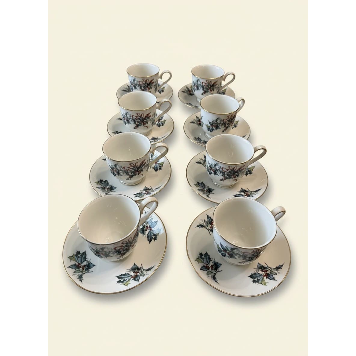 Lenox Holiday Winter Greetings 70 Pc Dinnerware Service for 8 w/Serving Pieces - Thumbnail 10