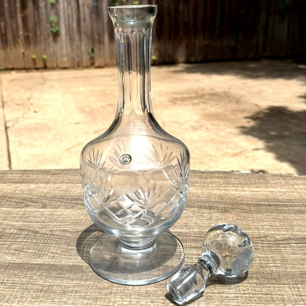 Vintage Romanian 24% Lead Crystal Decanter Hand Cut Glass Stopper 14.5" Barware - Thumbnail 3