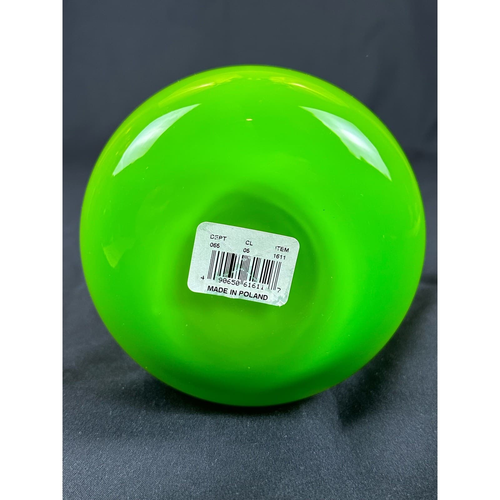 LSA Blown Art Glass Lime Green & White Vase Poland 8 1/2" - Thumbnail 4