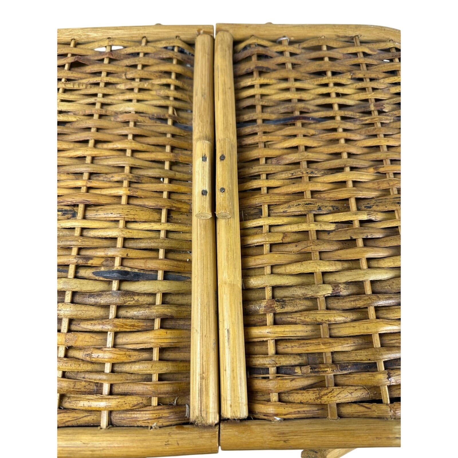Wicker Vintage Picnic Basket Lined with Double Handles - Thumbnail 12