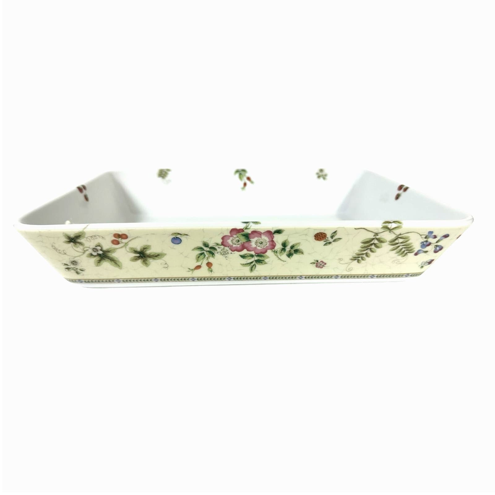 Wedgwood Vintage 1997 "Fleur" 12.5" Rectangular Baker/Lasagna Pan-Excellent! - Thumbnail 2