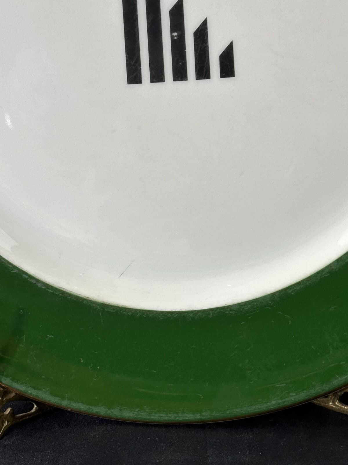 Dudson Duraline Finest Vitrified Stoke on Trent 12.75" Dinner Plate/Charger - Thumbnail 6