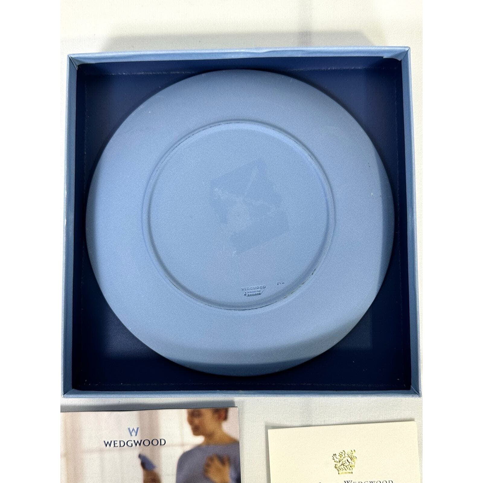Wedgwood Blue Jasperware 2000 Annual Plate Greek Goddess Hebe and the Eagle-New! - Thumbnail 3