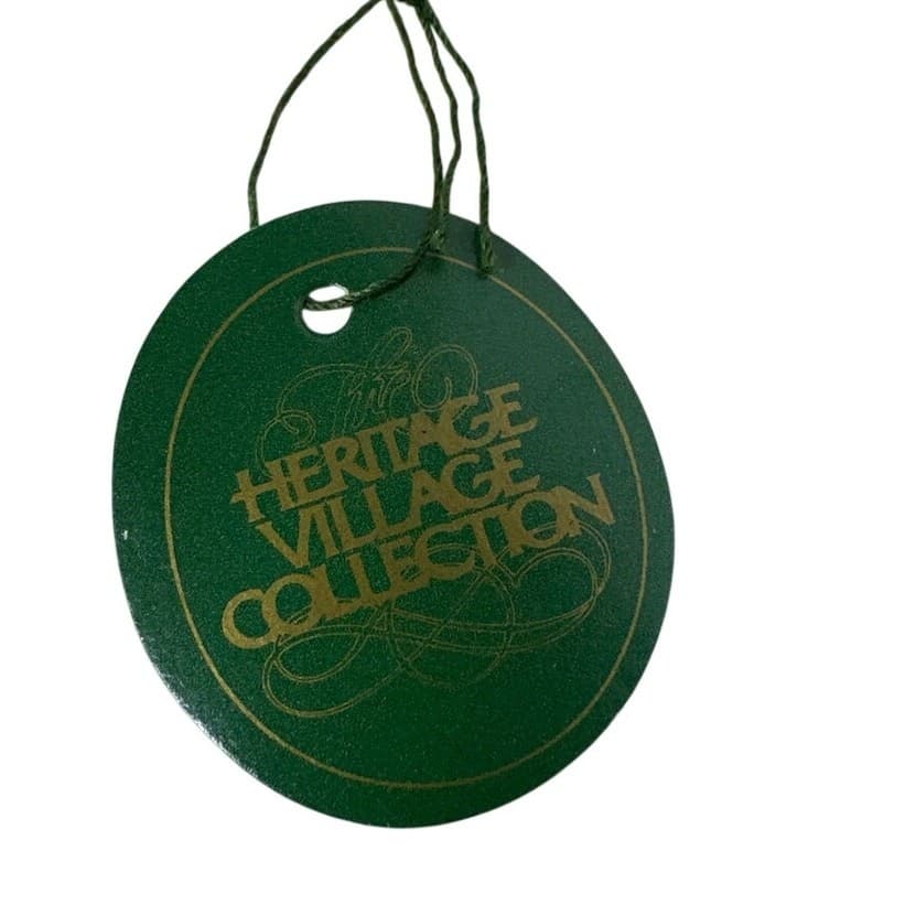 Dept 56 Heritage Village Collection 'Father Christmas's Journey' 58407 - Thumbnail 8