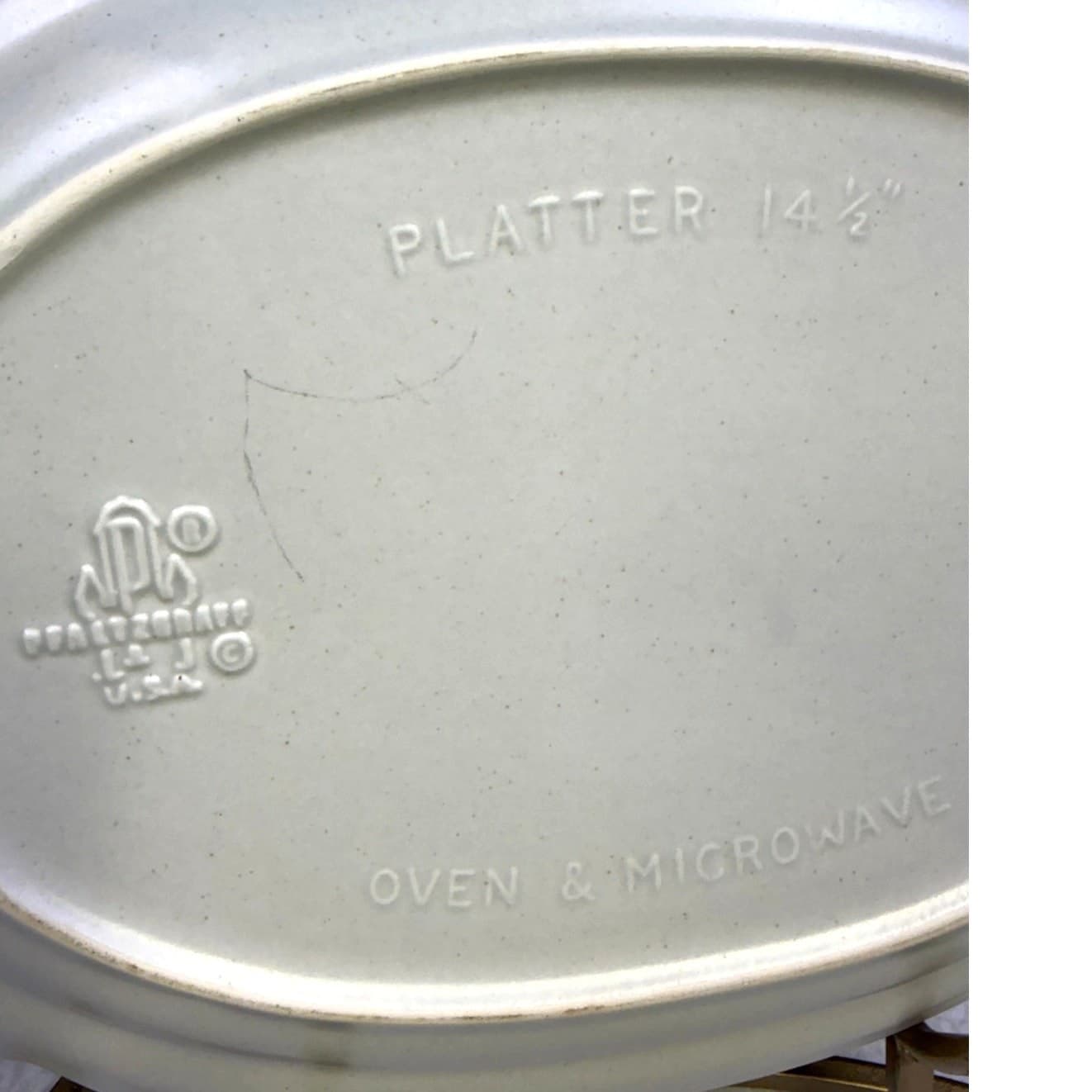 Pfaltzgraff Retired 1984-1993 'Christmas Heirloom' 14.5" Oval Serving Platter - Thumbnail 4