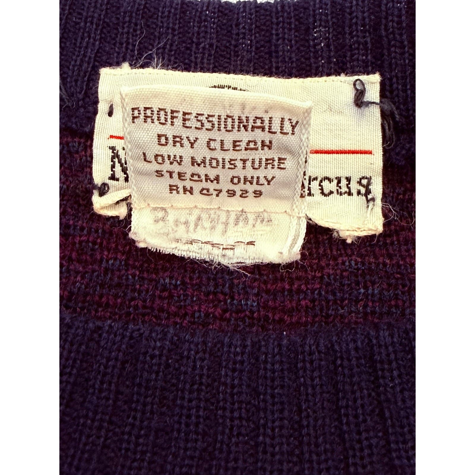 Vintage Neiman Marcus 100% Virgin Wool Sweater Mens XL Purple Geometric Uruguay - Thumbnail 6
