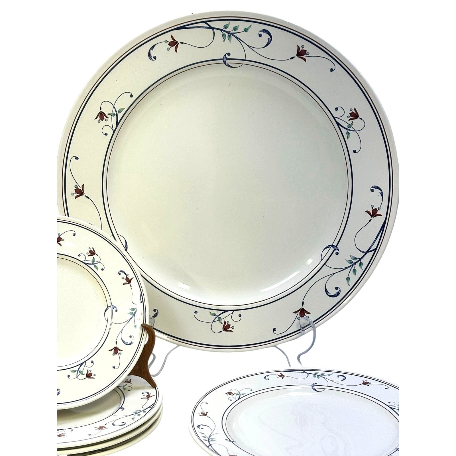 Mikasa Intaglio Annette 1987-2000 Six Pieces-Chop Plate [1] Salad [1] Bread [4] - Thumbnail 2