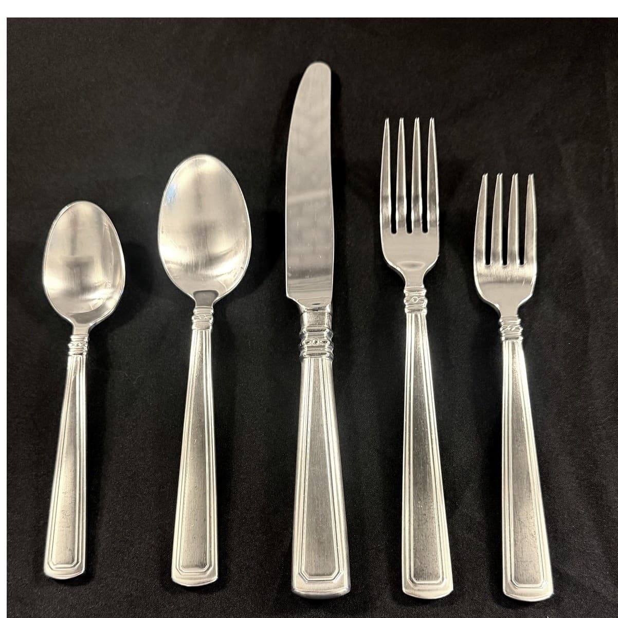 Longaberger 2002-2018 'Woven Traditions' Stainless 5-Pc Place Setting(s) Retired - Thumbnail 4