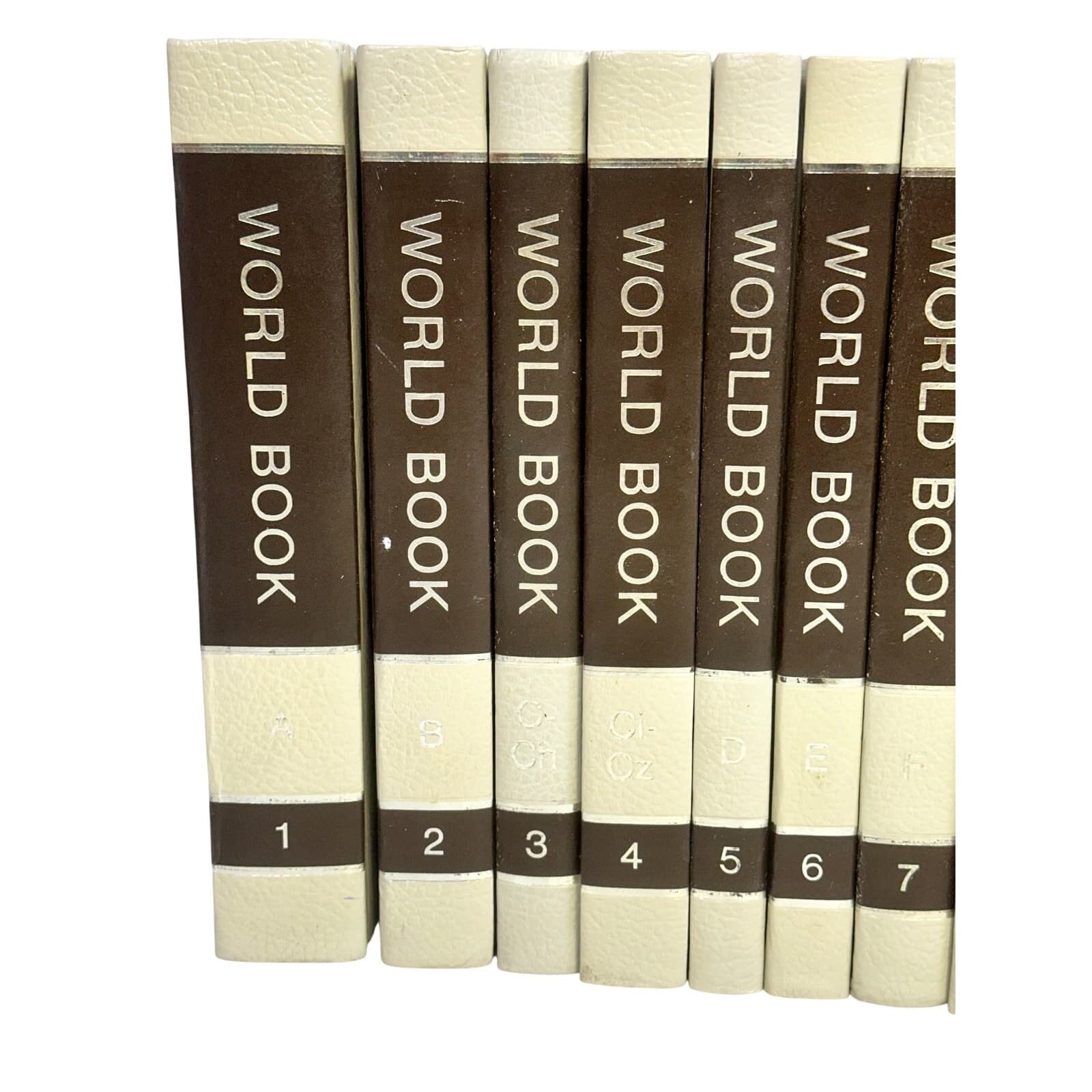 1976 World Book Encyclopedia Complete Set 22 Volumes Plus 1984 Yearbook - Thumbnail 3