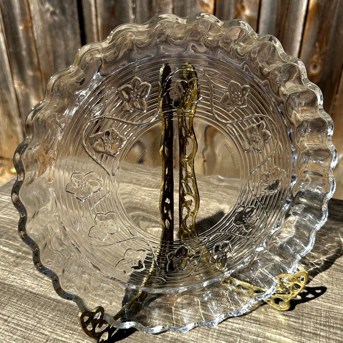 Clear Embossed Floral Design Glass Quiche 10" Pie Plate Scalloped Rim - Thumbnail 4