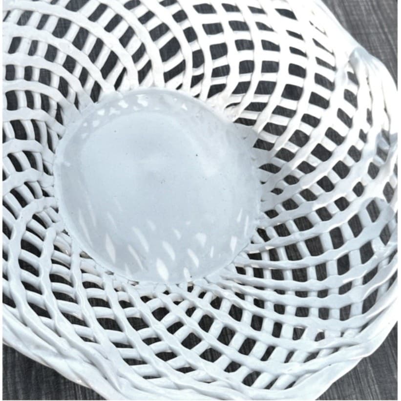 Ceramic Woven White Lattice Ruffle Top Large 13" Centerpiece Fruit Bowl/Basket - Thumbnail 5