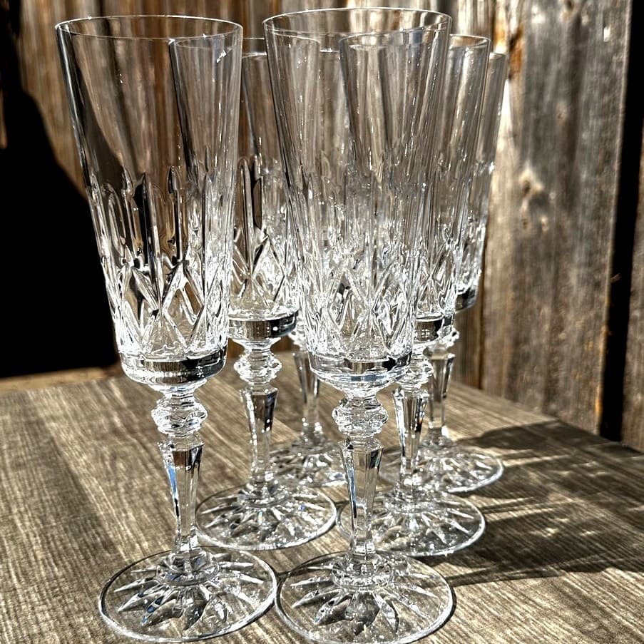 Galway Irish Crystal Retired 'Kings Court' 8.25" Champagne Flutes-Set of 6 - Thumbnail 6