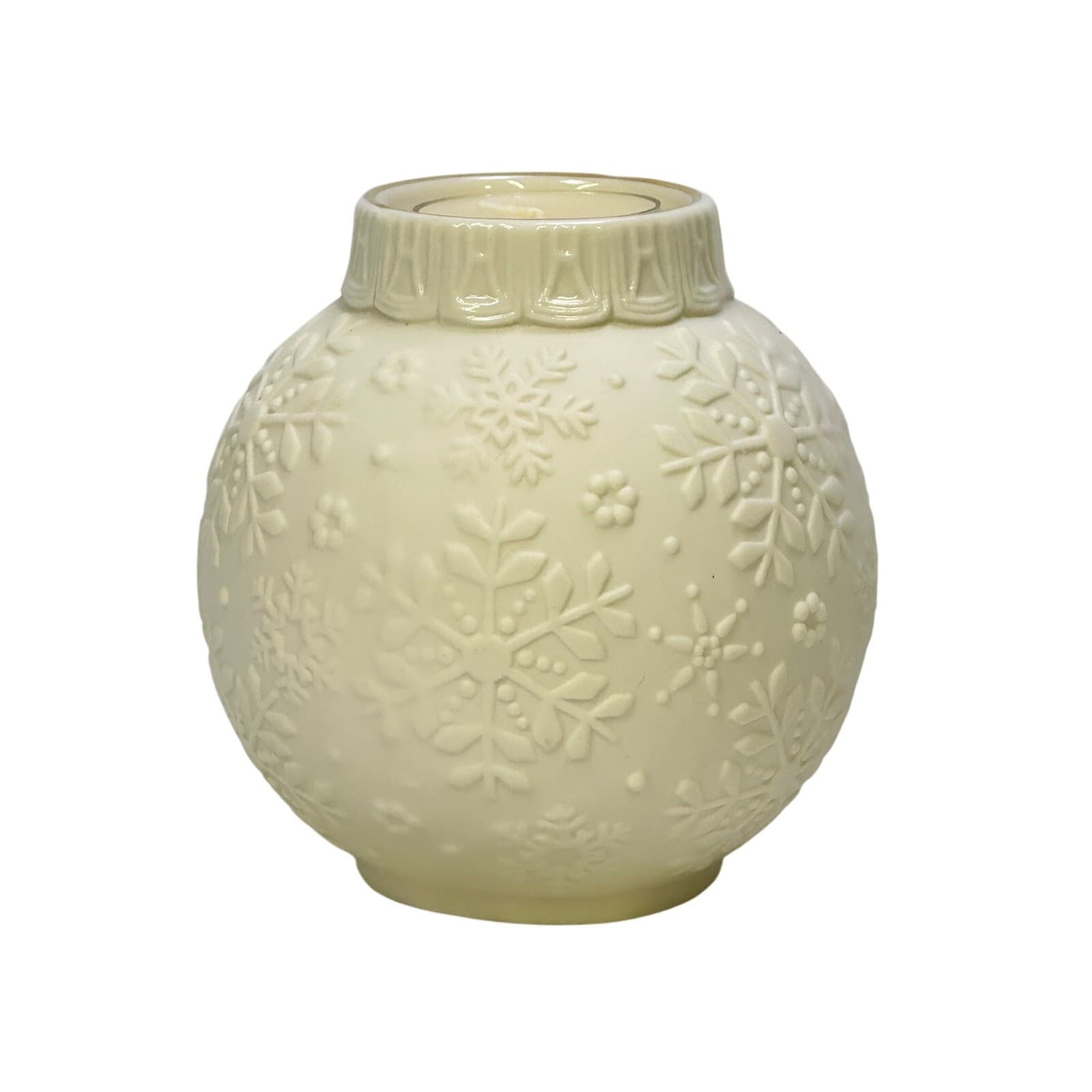 Lenox 'Ornamental Glow' Porcelain Snowflake Votive 4" Holiday Tea Light Holder - Thumbnail 2