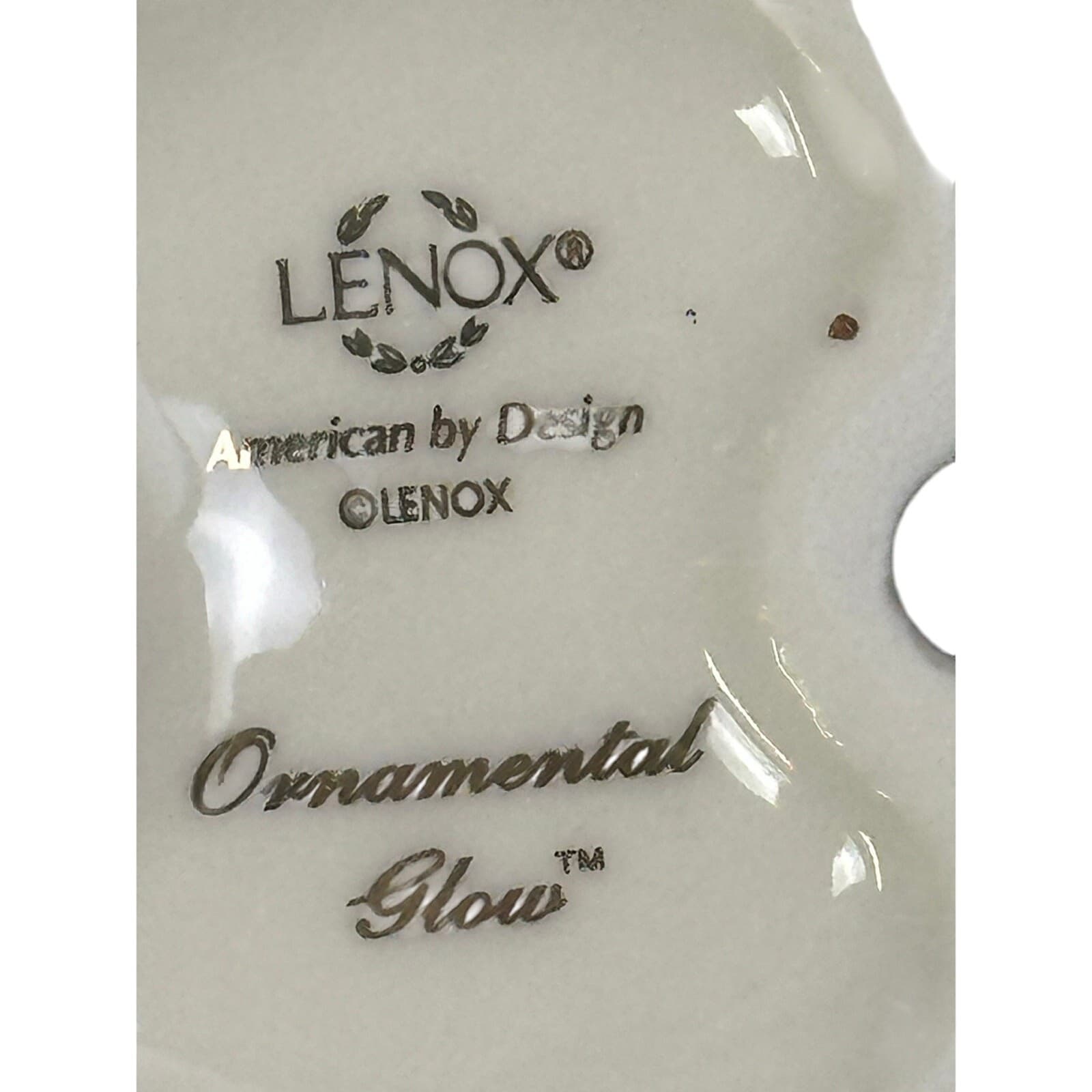 Lenox 'Ornamental Glow' Porcelain Snowflake Votive 4" Holiday Tea Light Holder - Thumbnail 6