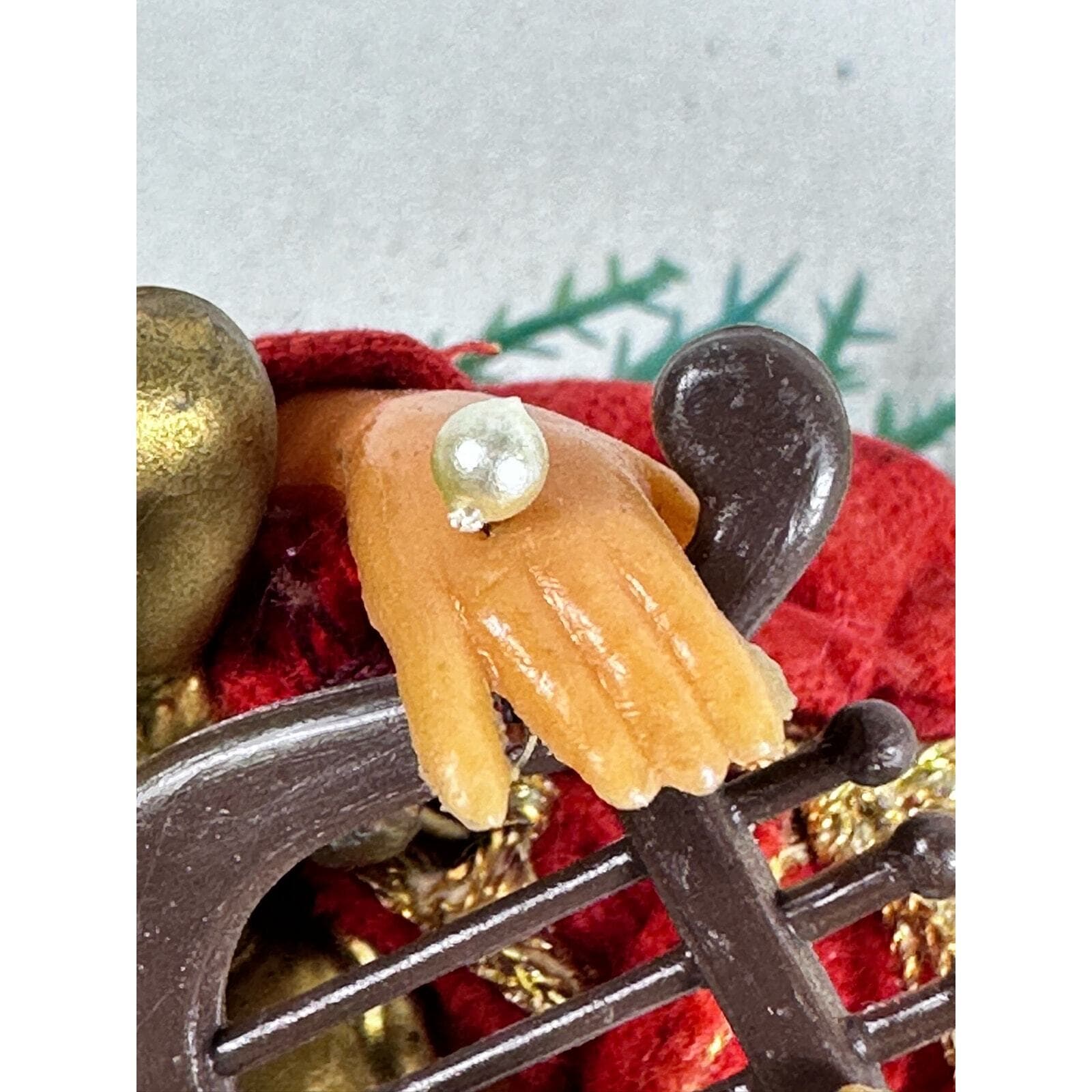 Mid-Century Pixie/elf figure w/ harp & green bead on hat 4” VG for age - Thumbnail 8