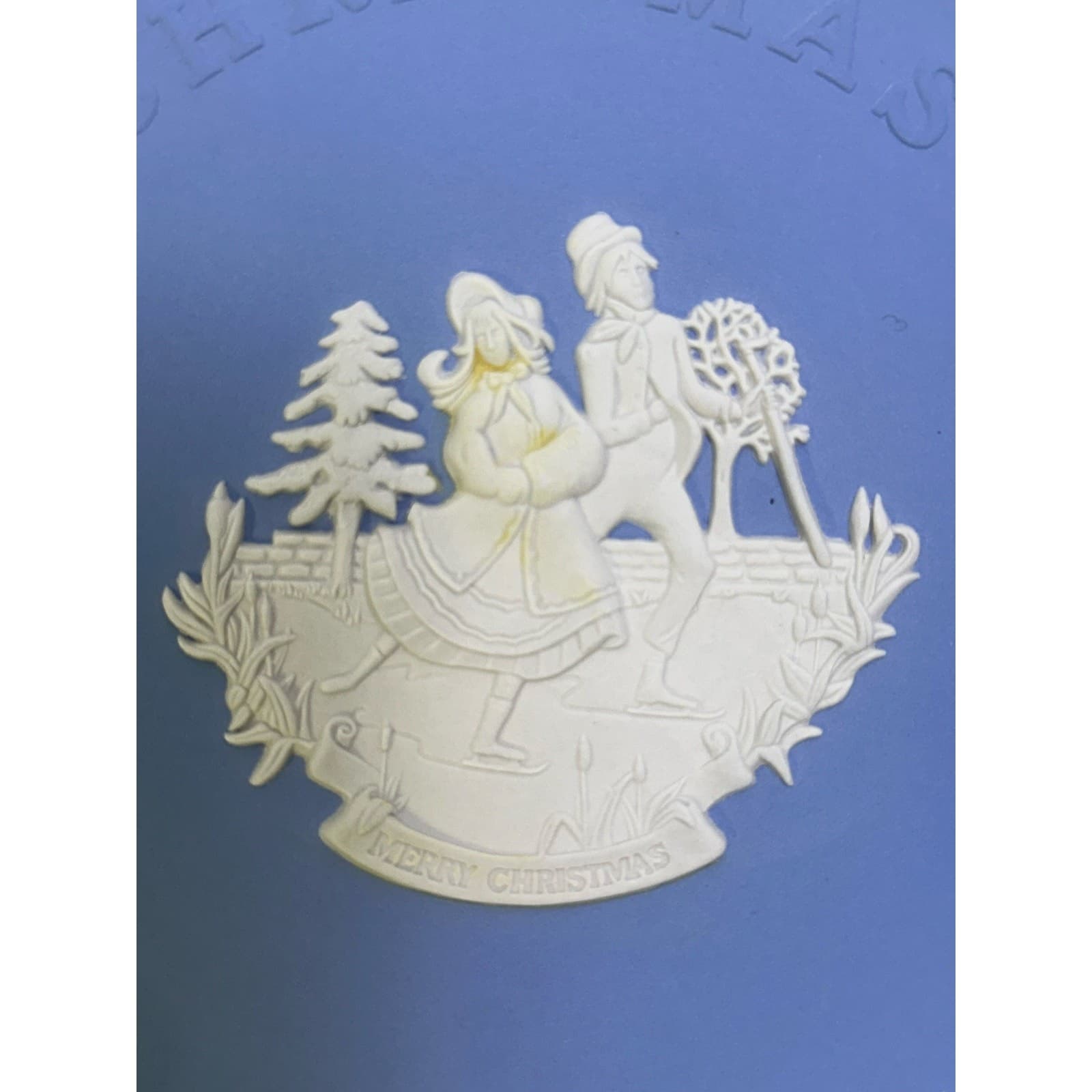 Wedgwood England Blue Jasperware 1990 'Christmas Skaters' Plate Original Box - Thumbnail 5